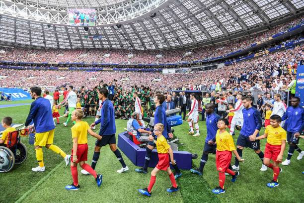 变对布克而 变对布克而