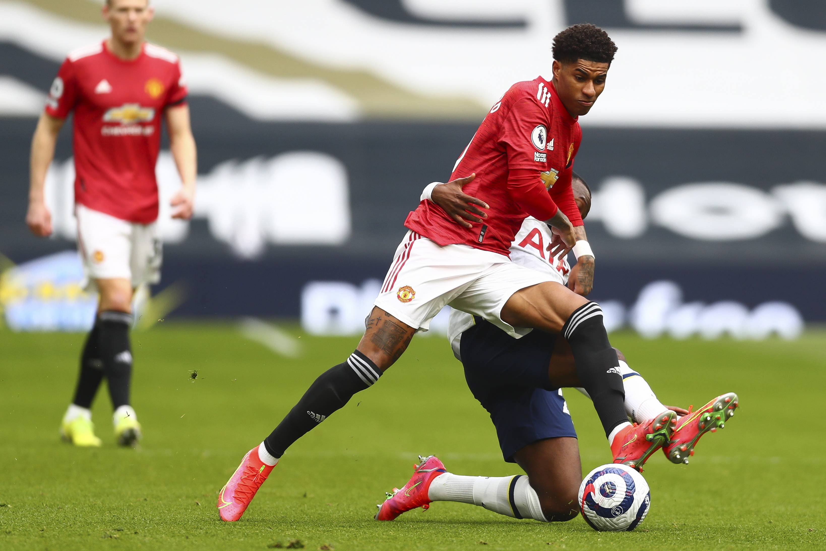 球队与助理 球队与助理